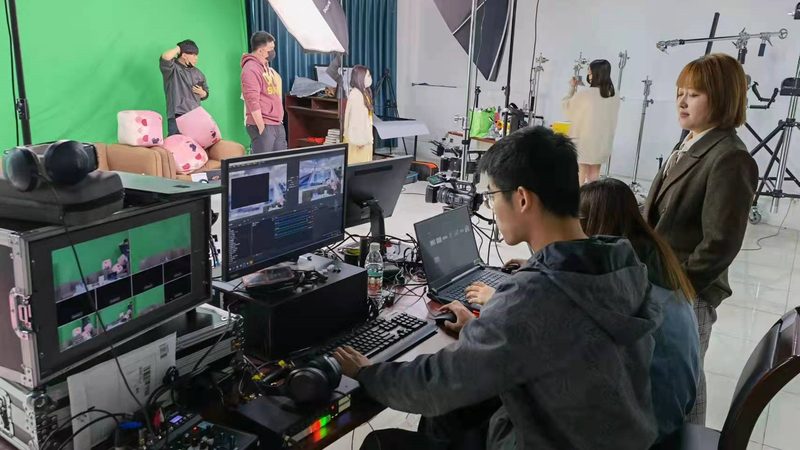小标题：直播代运营，了解其核心价值